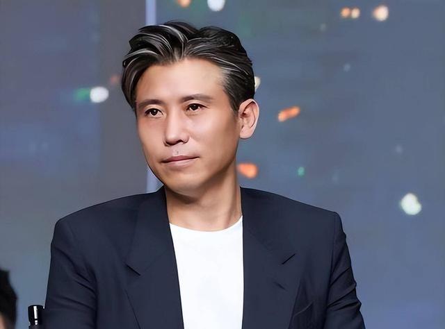 辛柏青也没想到，朱媛媛去世四个月，李乃文再次令所有人刮目相看