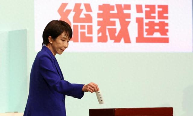 高市早苗当选后，蔡英文赖清德送祝贺，被高市早苗当头一盆冷水