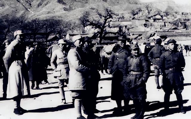 重庆谈判时，蒋介石决定让毛主席担任新疆省长，主席的回应太高明