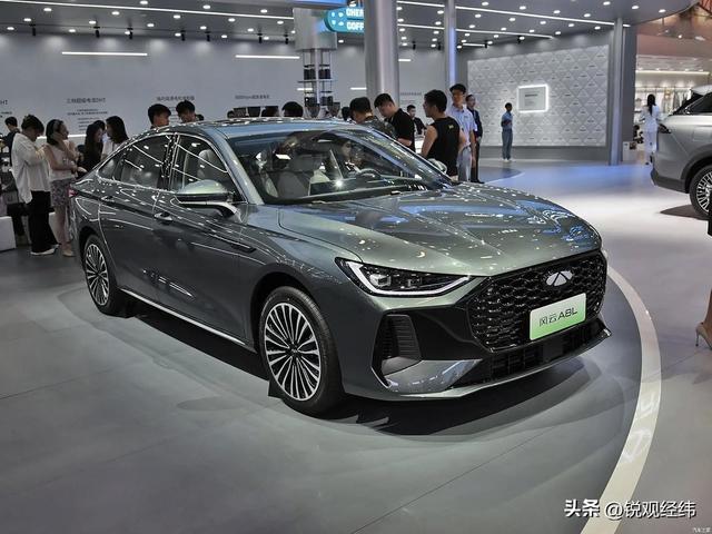 别只炒黄金！中国真正“赚钱王牌”，是这俩东西，年内涨幅超110%