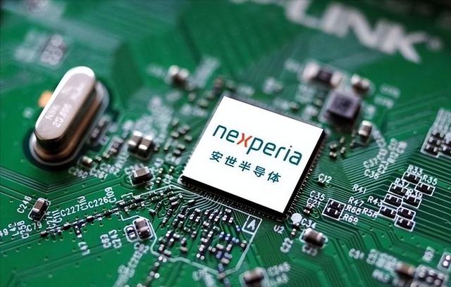 中国“立威”失败？荷兰拒绝服软，最大的冤大头已经浮出水面了！