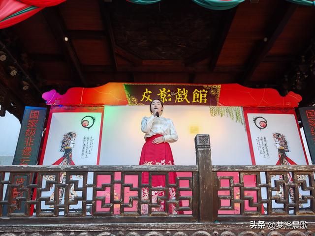 湖北：光影千年舞祥云 云梦皮影戏《哪吒闹海》唱响非遗新韵