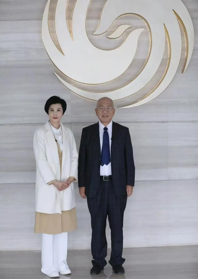 AI时代，我们需要怎样的教育？｜《问答神州》国庆特别节目