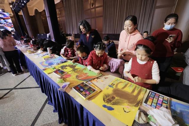 艺术跨年 全民共创 第十届中国北京国际美术双年展跨年活动在北京展览馆举办