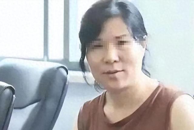 湖南一女子因长得太漂亮，55岁没上过一天班，颜值曝光后网友感慨