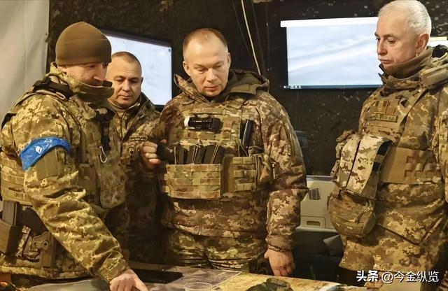 红军城告急！西方援助"断供"、内鬼窃国，泽连斯基真能撑过这寒冬