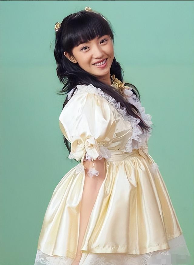 戏里“父女”戏外夫妻，相差10岁却因戏生情，如今儿子都已经15岁