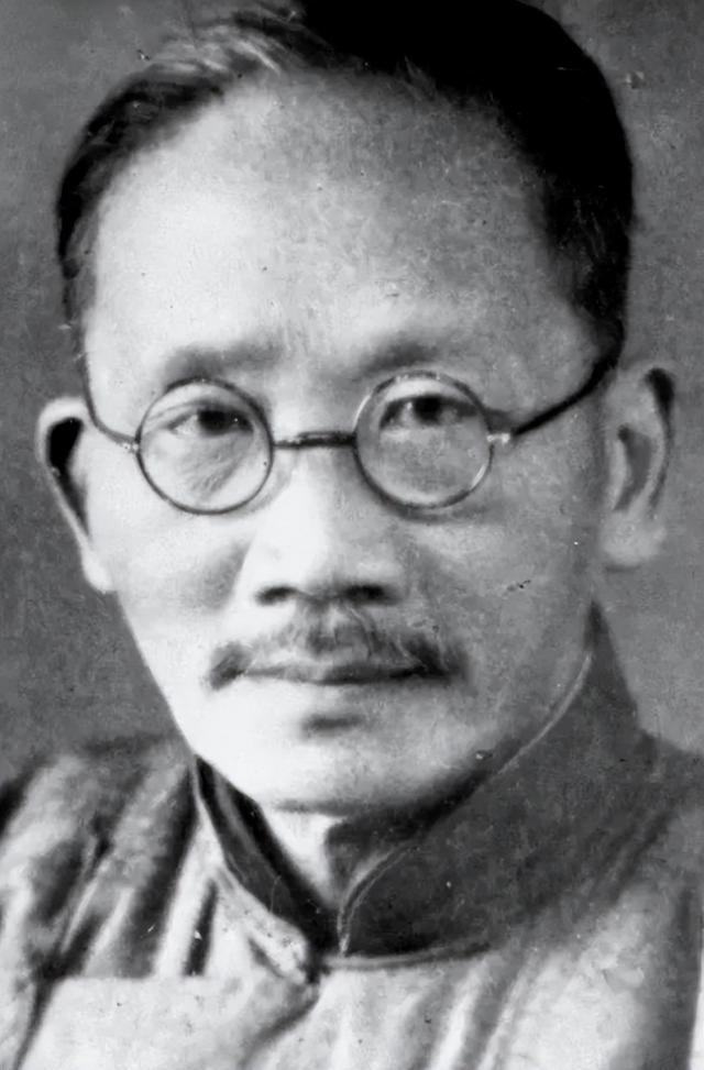 他发明一个字，被全国女性痛骂多年，如今这个字我们天天都在用