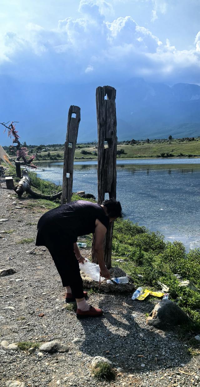 洲长有约：垃圾洲会客厅在丽江举行，“碳中和火炬”照亮雪山未来