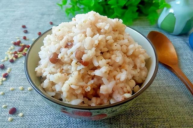 多吃这类“神奇食物	”，抗衰老、护肝脏，大脑也受益！建议你常吃