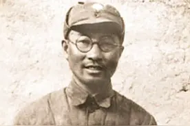 陈赓去上海治疗腿疾，正赶路时，迎面走来一军官问：陈赓你咋了？图片