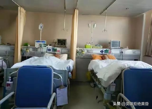 全家带孩子毕业旅游2死3伤 父亲发声