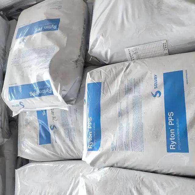 谈不拢就打，中国正式下达第77号令，对日涨价开始	，高市故作镇定