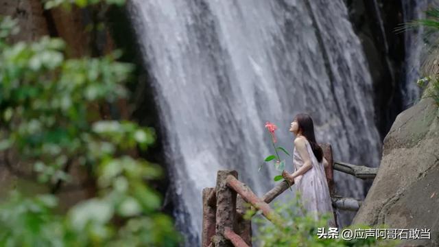 瑶里“爆”了！人潮汹涌？夏季绝色藏不住，古镇山水等你来撩！