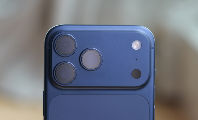 谁更好看？iPhone17ProMax/小米17ProMax/VIVO X300Pro真机对比！