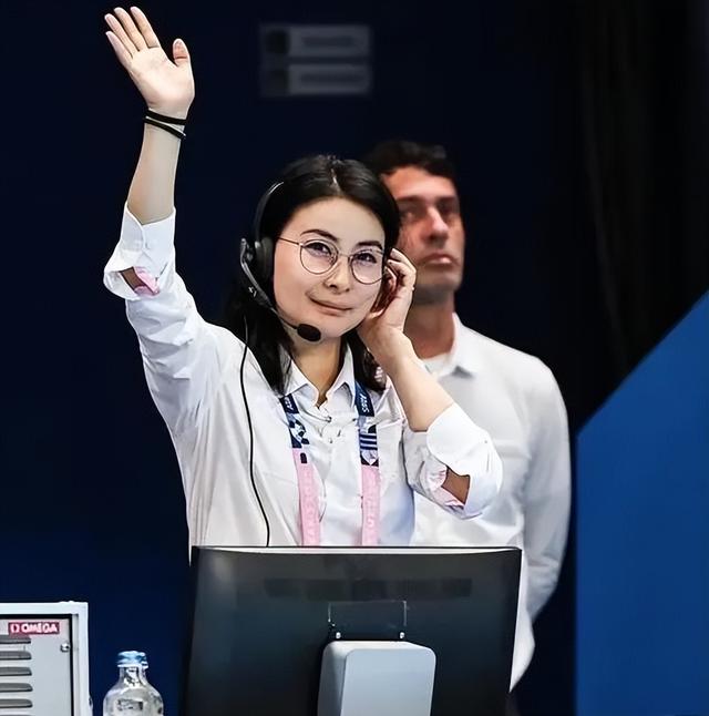 结婚13年，44岁郭晶晶再次迎来喜讯，又一次证明了霍启刚的眼光