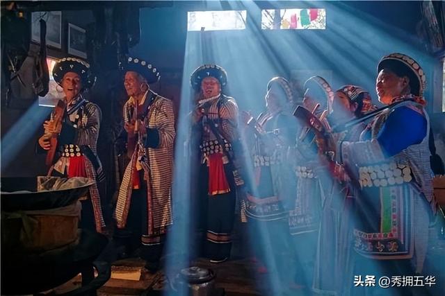 一条边境国道，藏着云南最动人的团结与烟火