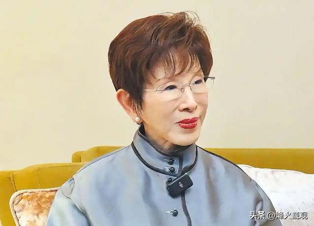 解放军刚包围台岛，郑丽文发火，李乾龙赶赴金门，民进党闯下大祸