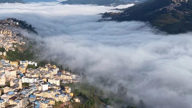 云海仙境,这里深藏着一座“天空之城”,美爆了!
