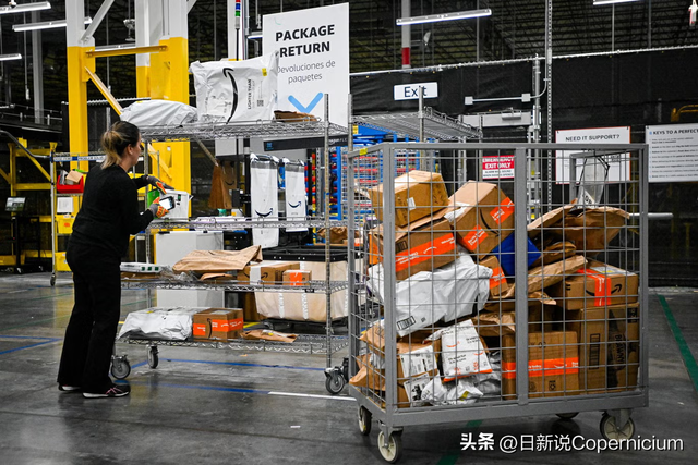 算法吃人？亚马逊遭重拳后，全美40州仓库触发“连锁瘫痪”