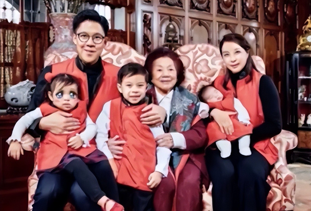 霍震霆也没想到，被寄予厚望的儿媳郭晶晶，竟遭到一个这么大教训