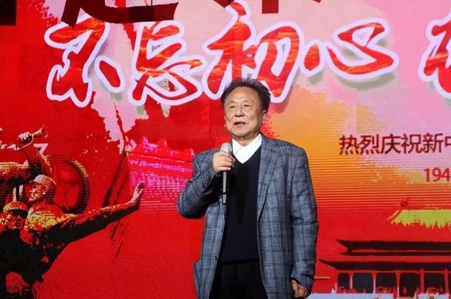 包养10位情妇，睡觉翻牌生下11个私生子，75岁还在拼命生娃！