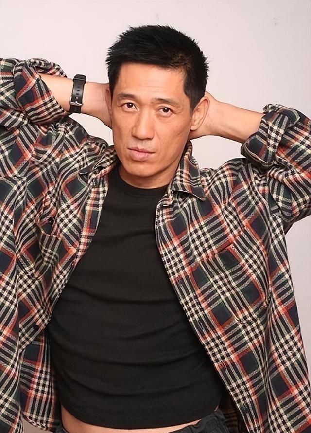 著名演员石凉：与丛珊离婚后又再婚，前妻后妻的孩子都是宝！