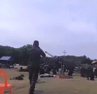 中美坦克大战，泰国敢死队缴获中国榴弹枪，特朗普要逼停柬泰冲突
