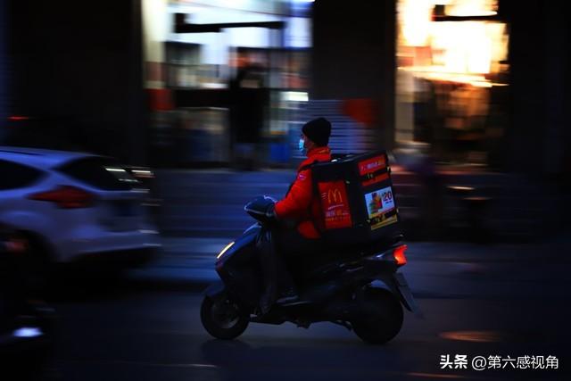 外卖“”疯狂星期六”有多烧钱？