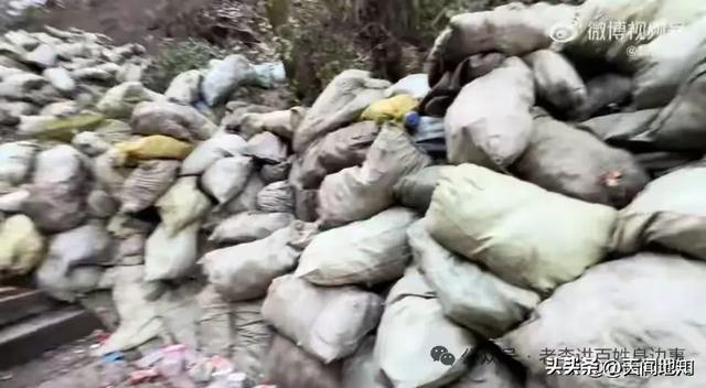 陕西华阴华山景区垃圾“围城”毁名山，华山景区该醒醒了