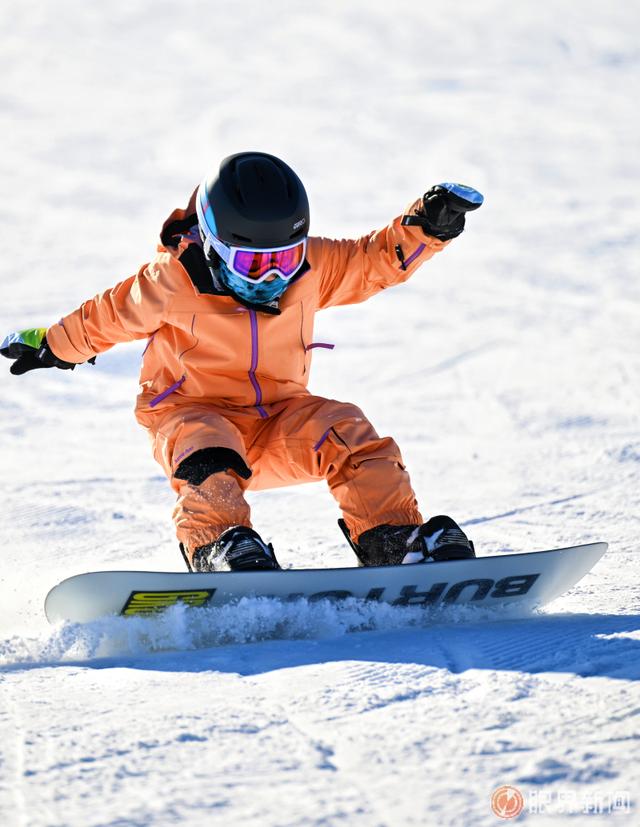 骄阳看雪 乌鲁木齐