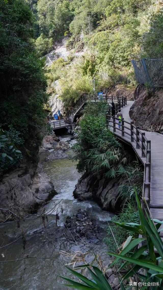 “千古沸腾百孔气”！腾冲热海，诠释国家 5A 火山温泉魅力