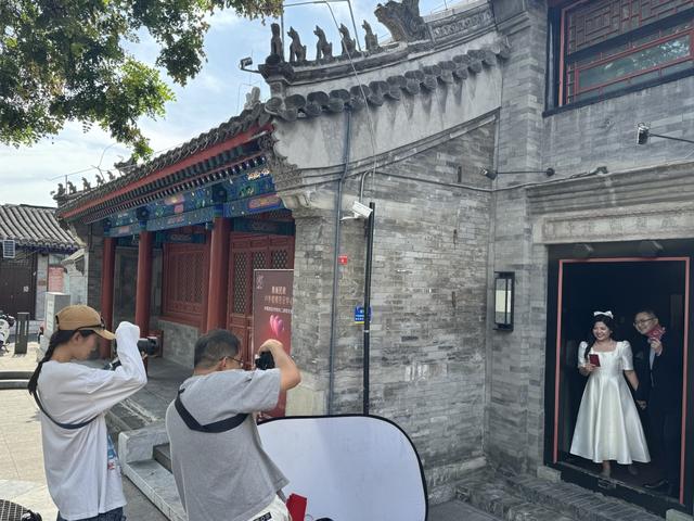 胡同不一“Young” | 樱桃斜街：一巷串三都，甜蜜新地标