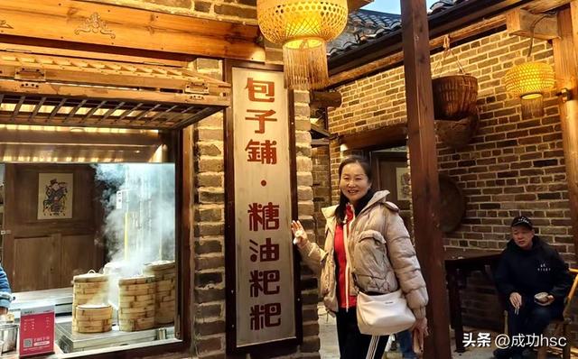 蒙牛别提多美衡阳公司专属版“衡山渡”一日游活动温情启动