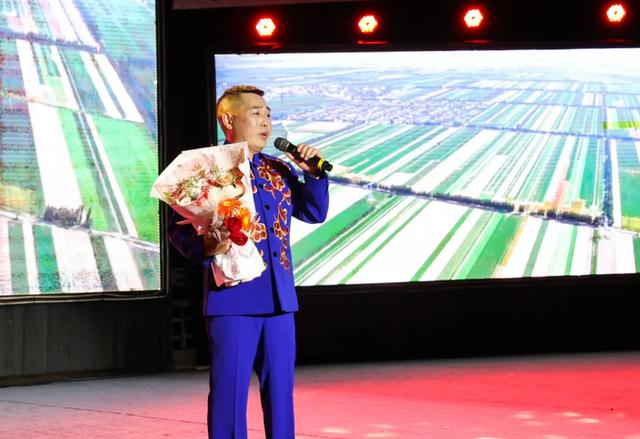 市县联动·瞰遵义丨日游古寨,夜看演出!“村光大道”很火热!