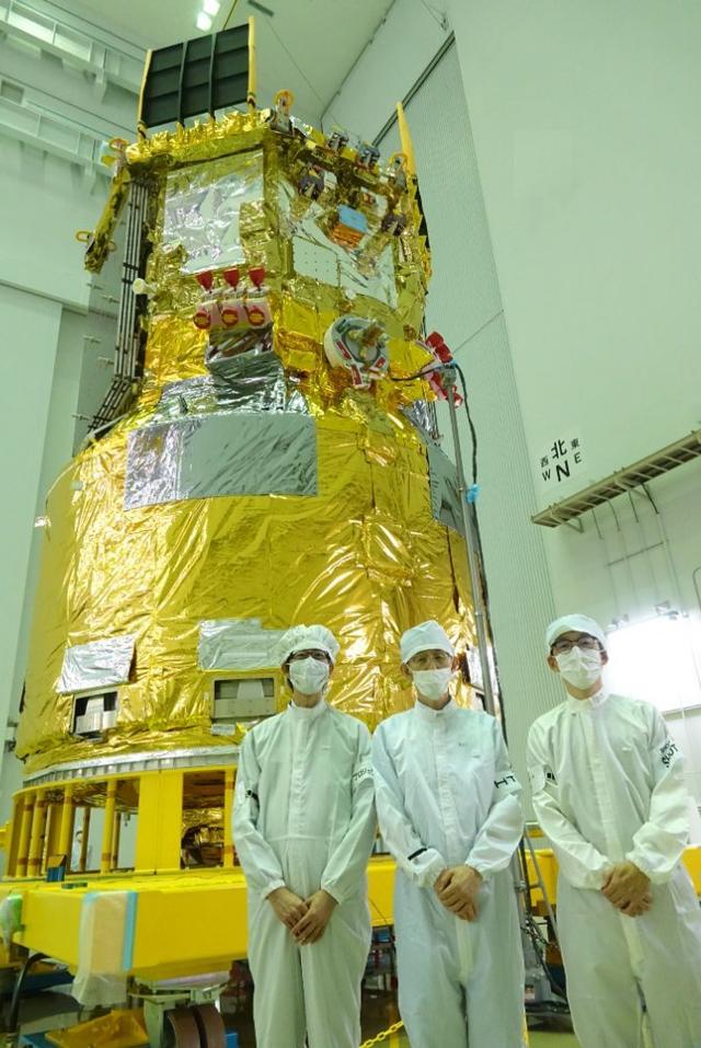 发射3天没到空间站！日本新飞船号称探月，却连主动对接都不会