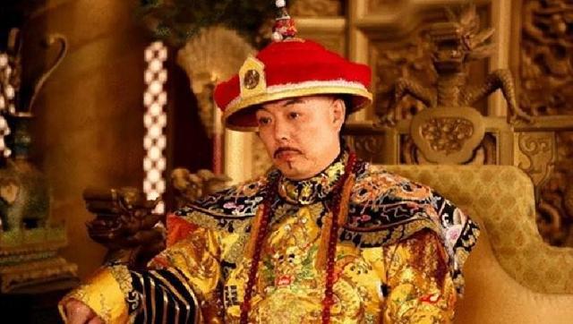 野史：乾隆说上联：鼠无大小皆称老，纪晓岚对出下联，堪称经典