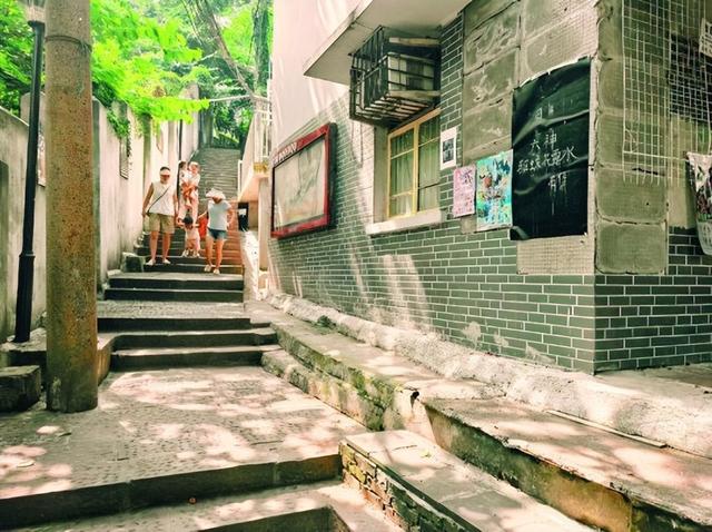 把南岸拍出电影感之海棠溪新街