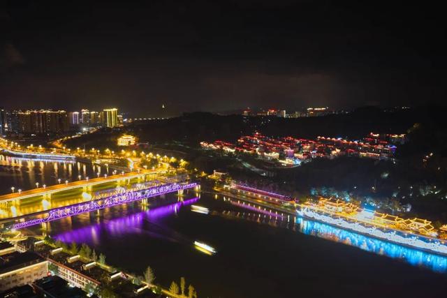 河西街道：说这里是广元夜景天花板 不过分吧