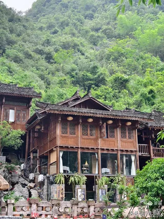 多彩贵州自驾游之黔西南州兴义篇：万峰林与马岭河峡谷的山水交响