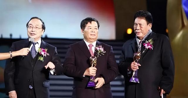 曹德旺：我创业至今，从未借助我哥哥的任何政治资源