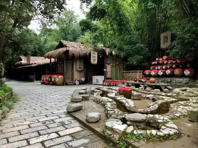 一条铁路，87万人的地缘突围
