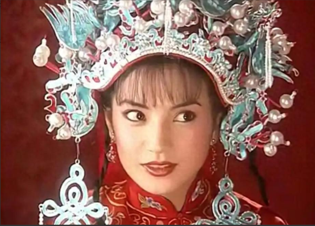 封杀四年，49岁赵薇突传消息，因胃癌去世传闻5个月前就真相大白