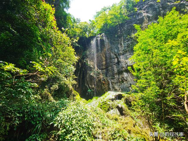 老人岩与磨刀岩：走过万仞崖壁之间不足一尺宽的险峻小道
