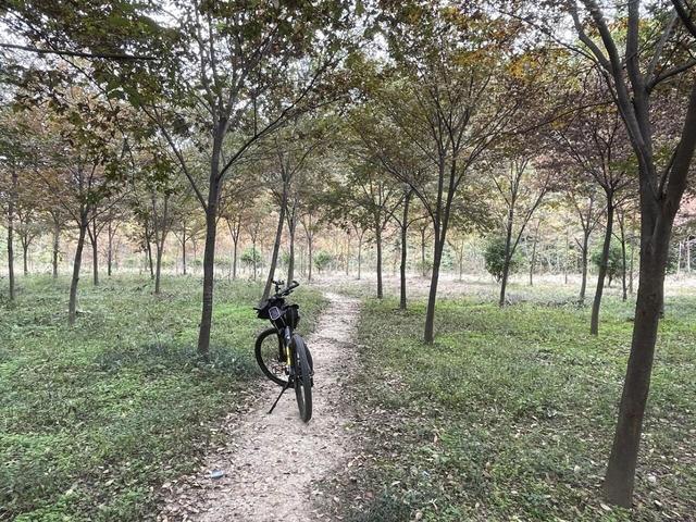 骑游探访滁州小蓝湖“蓝眼睛”白米山矿坑