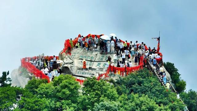 惊叹！！华山云海“开挂式”刷屏！！！