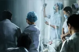 儿科医生：就因为太想救活那个孩子，我成了家属最讨厌的人图片
