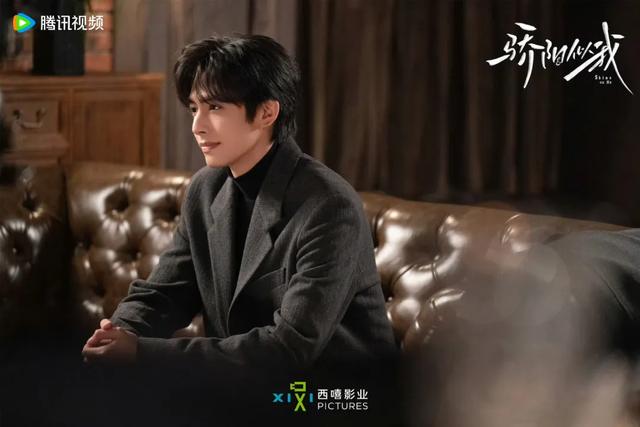 从年度期待到连破纪录	，《骄阳似我》带来的“爆款确定性”