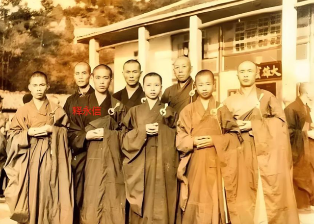 越扒越后怕！释永信上位后，同辈师兄弟集体消失？有人已走上歪路