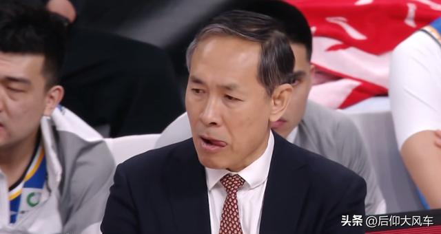 一手好牌打稀烂！6主力负伤+魔鬼赛程	，北京难了，许利民麻烦大了